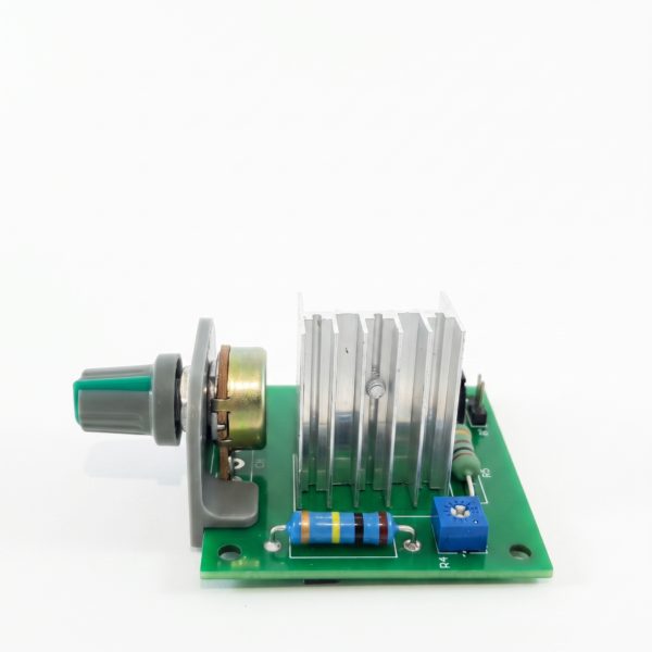 regulyator-oborotov-EMF47-front2 EMF-47 - Регулятор оборотов электроинструмента 220 В